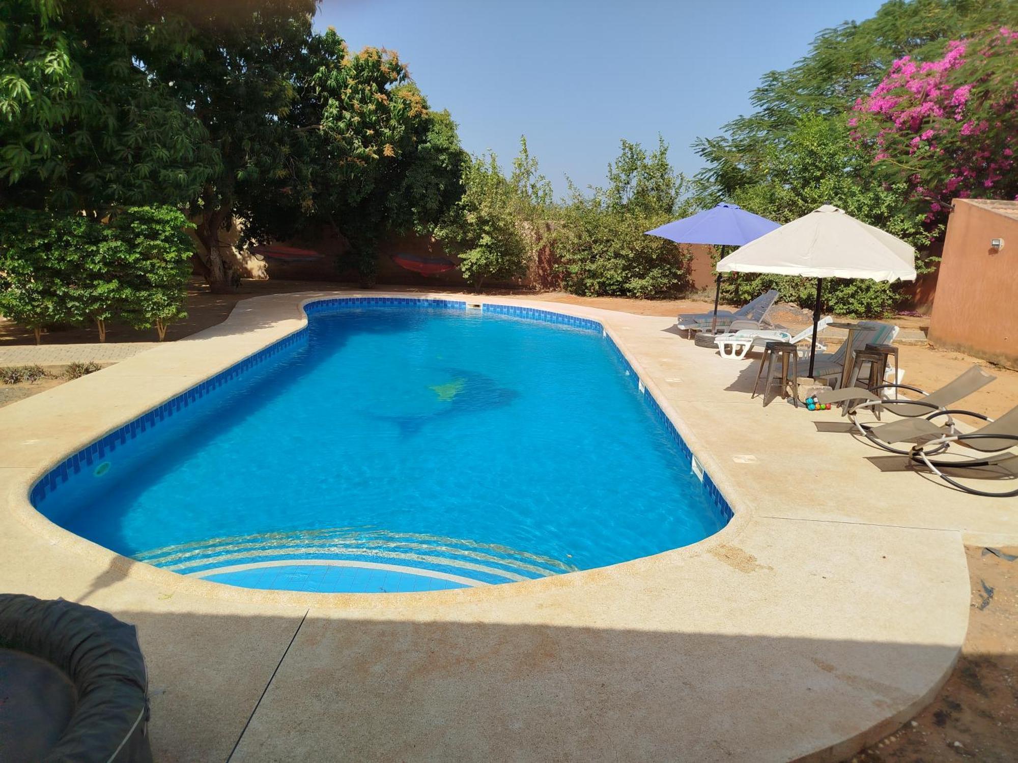 Al Jannah Bis Hotel โซโมน ภายนอก รูปภาพ