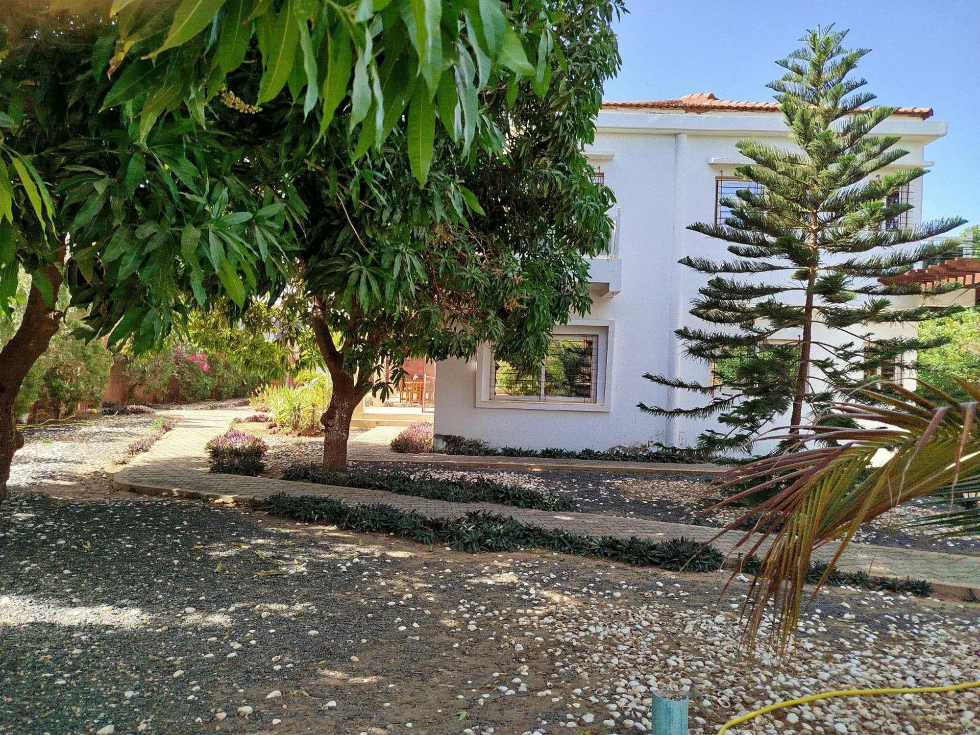 Al Jannah Bis Hotel โซโมน ภายนอก รูปภาพ